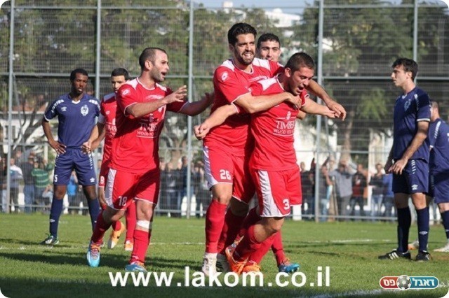 שער מצוין לשחקן הצעיר. האדומים חוגגים עם טהא עבדאללה (תאמר סרסור)